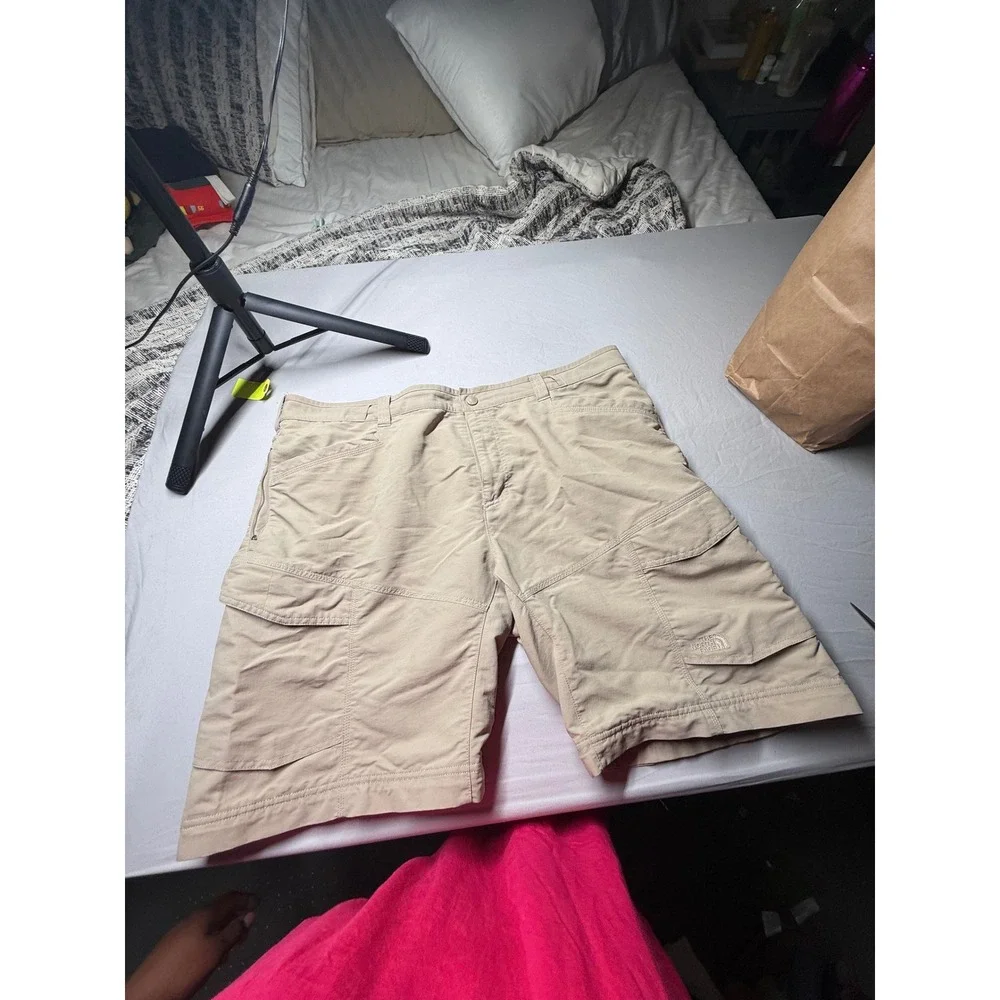 The North Face Mens Cargo Shorts 36 Tan Khaki Nylon Hiking Outdoor Travel A4J0